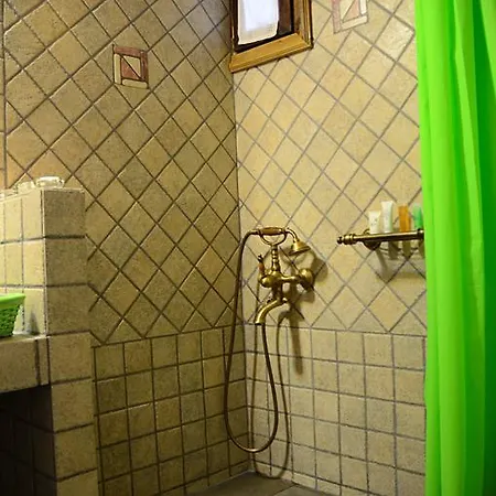 Hotel Uranodromies 2*